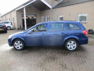 Opel Astra STATION WAGON 1.6 Cosmo picture 4