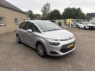 krockskadad bil auto Citroën C4-picasso PICASSO 1.6 e-HDi Attraction AUT REST BPM €400,-!!! 2015/1