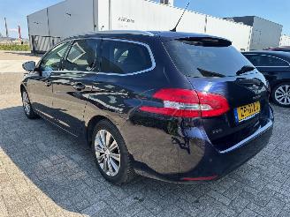 Peugeot 308 SW 1.2 PureTech Blue Lease Premium picture 4