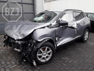 Coche siniestrado Peugeot 2008 2008 (UD/UK/UR/US/UX), MPV, 2019 1.2 VTi 12V PureTech 130 2022