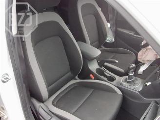 Hyundai Kona Kona (OS), SUV, 2017 / 2023 1.0 T-GDI 12V picture 6