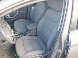 Hyundai Ioniq Ioniq, Liftback, 2016 / 2022 1.6 GDI 16V PHEV picture 6