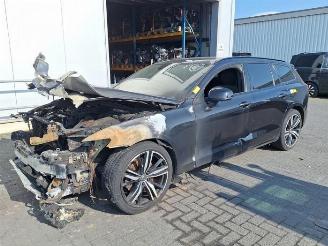 Autoverwertung Volvo V-60 V60 II (ZW), Combi, 2018 2.0 B4 16V Mild Hybrid 2022/3