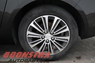 Peugeot 308 308 SW (L4/L9/LC/LJ/LR), Combi 5-drs, 2014 / 2021 1.2 12V e-THP PureTech 130 picture 20