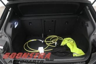 Volkswagen ID.3 ID.3 (E11/E12), Hatchback 5-drs, 2019 First, Life, Pro 58 kWh picture 19