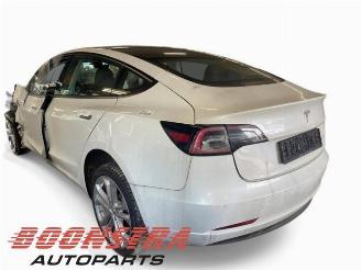 Tesla Model 3 Model 3, Sedan, 2017 Long Range AWD 75 kWh picture 2