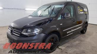 krockskadad bil auto Volkswagen Caddy Caddy IV, Van, 2015 2.0 TDI 75 2019/10