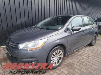 krockskadad bil auto Citroën C4 C4 Berline (NC), Hatchback 5-drs, 2009 1.6 Hdi 2013/4