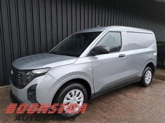 Vrakbiler auto Ford Courier Transit Courier, Van, 2023 1.0 EcoBoost 125 2025/9
