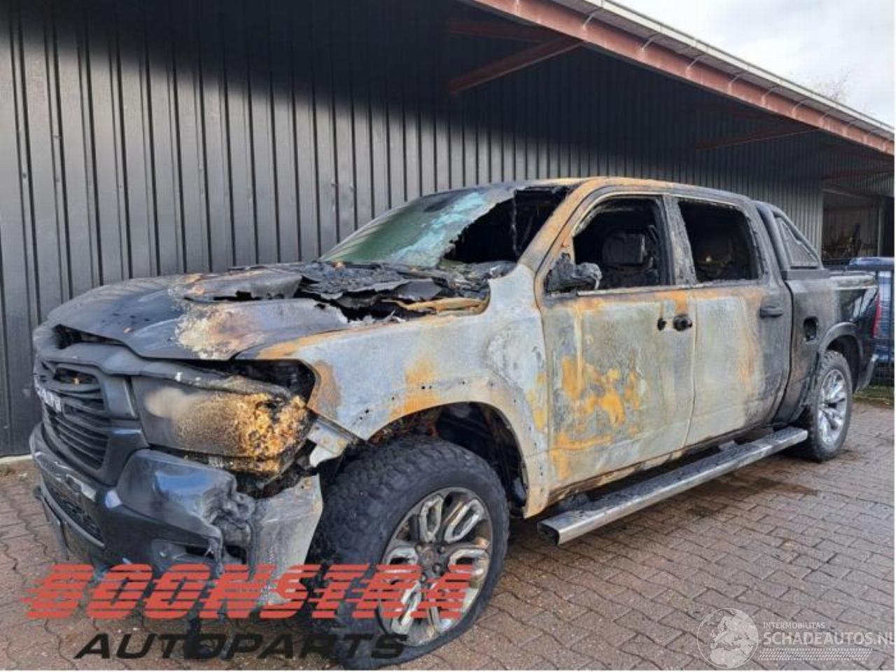 Dodge Ram 1500 Crew Cab (DS), Pick-up, 2010 / 2018 5.7 Hemi V8 4x4