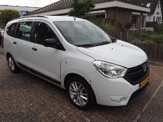 Dacia Lodgy 1.3 TCe Laureate 7 Persoons picture 3