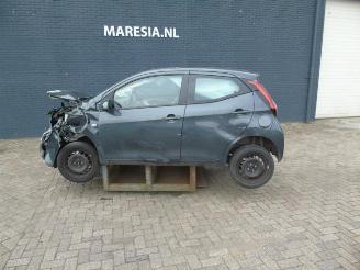 Vrakbiler auto Toyota Aygo Aygo (B40), Hatchback, 2014 1.0 12V VVT-i 2019/5
