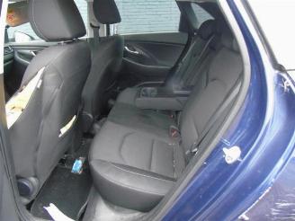 Hyundai I-30 i30 (PDEB5/PDEBB/PDEBD/PDEBE), Hatchback, 2016 1.0 T-GDI 12V picture 3