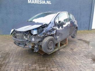 Toyota Yaris Yaris III (P13), Hatchback, 2010 / 2020 1.0 12V VVT-i picture 5