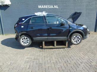 Vrakbiler auto Opel Crossland Crossland (X), SUV, 2017 1.2 Turbo 12V Euro 6 2018/4