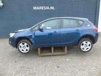 Opel Astra Astra J (PC6/PD6/PE6/PF6), Hatchback 5-drs, 2009 / 2015 1.6 16V Ecotec picture 1