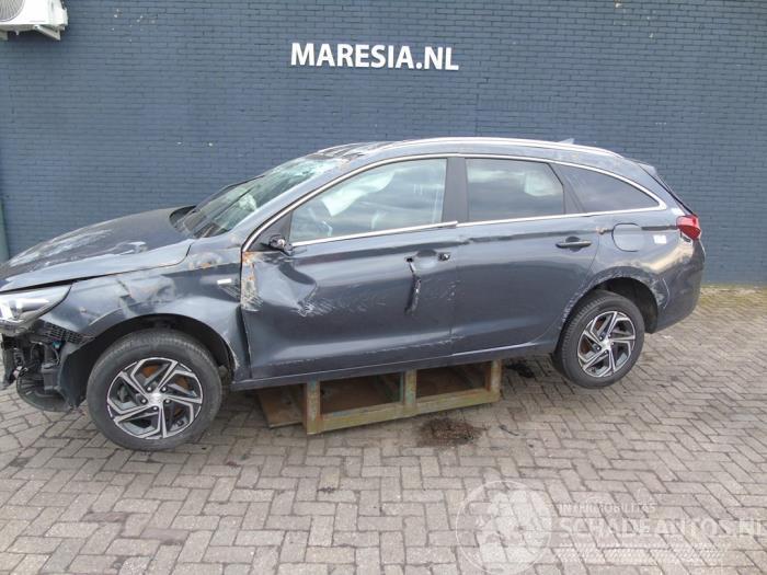 Hyundai I-30 i30 Wagon (PDEF), Combi, 2017 1.5 T-GDI 16V Hybrid 48V