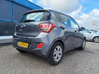 Hyundai I-10 1.0i i-Motion picture 4