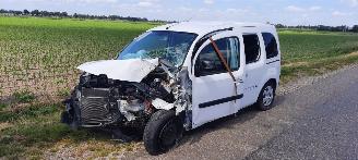 Vrakbiler auto Renault Kangoo 1.2 tce 2016/4