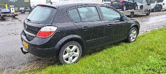 Opel Astra H 1.9 CDTI picture 4