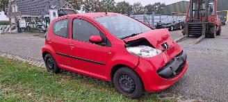 Peugeot 107 1.0 12v picture 2