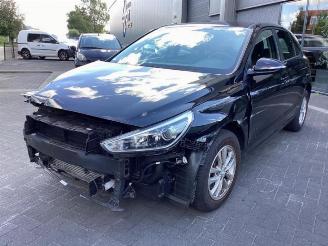 Autoverwertung Hyundai I-30 i30 (PDEB5/PDEBB/PDEBD/PDEBE), Hatchback, 2016 1.0 T-GDI 12V 2018/12