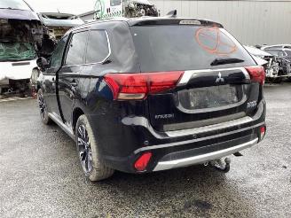 Mitsubishi Outlander Outlander (GF/GG), SUV, 2012 2.0 16V PHEV 4x4 picture 7