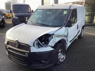 Vrakbiler auto Fiat Doblo Doblo Cargo (263), Van, 2010 1.4 T-Jet 16V Natural Power 2013/12