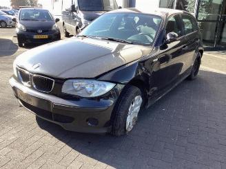 Vrakbiler auto BMW 1-serie 1 serie (E87/87N), Hatchback 5-drs, 2003 / 2012 116i 1.6 16V 2006/4