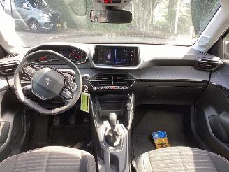 Peugeot 208 1.2 Pure Tech Active picture 9