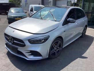 disassembly passenger cars Mercedes B-klasse B (W247), Hatchback, 2018 / 2026 1.3 B-250 e Turbo 16V 2021/3