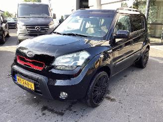 Coche siniestrado Kia Soul 1.6 X--ecutive 2009/7