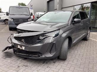 krockskadad bil bedrijf Peugeot 5008  2022/1