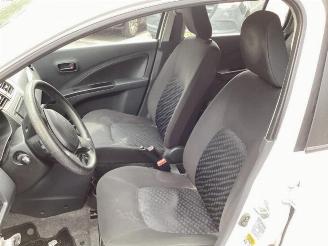 Suzuki Celerio Celerio (LF), Hatchback 5-drs, 2014 1.0 12V Dualjet picture 10