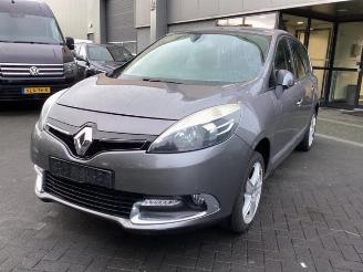 Vrakbiler auto Renault Grand-scenic Grand Scenic III (JZ), MPV, 2009 / 2016 1.2 16V TCe 115 2012/12