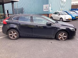 Volvo V-40 V40 (MV), Hatchback 5-drs, 2012 / 2019 2.0 D4 16V picture 4