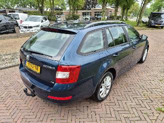 Skoda Octavia 1.2 TSI Greentech Ambition Businessline picture 3