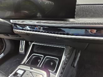 BMW 7-serie M760e picture 15