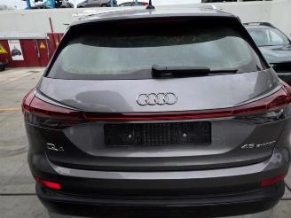 rozbiórka samochody osobowe Audi Q4 Q4 (F4B), SUV, 2021 45 e-tron 82 kWh 2024/9