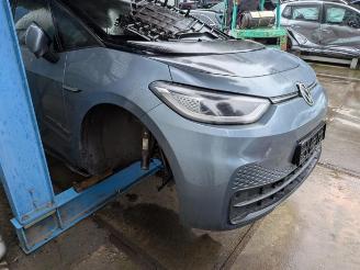 Salvage car Volkswagen ID.3 ID.3 (E11/E12), Hatchback 5-drs, 2019 First, Life, Pro 58 kWh 2021/5