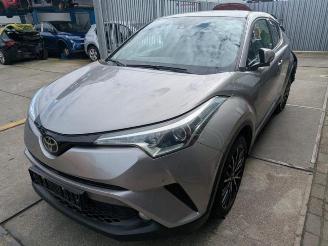 Vrakbiler auto Toyota C-HR C-HR (X1,X5), SUV, 2016 1.2 16V Turbo 2017/10