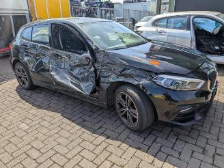 BMW 1-serie 1 serie (F40), Hatchback, 2019 118i 1.5 TwinPower 12V picture 3