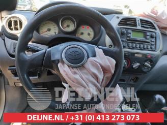 Toyota Rav-4 RAV4 (A2), Terreinwagen, 2000 / 2005 2.0 16V VVT-i 4x4 picture 14