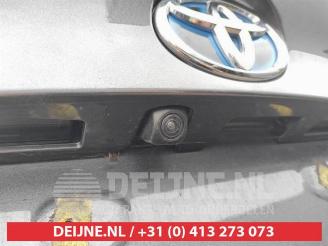 Toyota C-HR C-HR (X1,X5), SUV, 2016 1.8 16V Hybrid picture 18