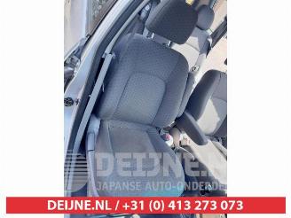 Kia Carens Carens II (FJ), MPV, 2002 / 2007 2.0i CVVT 16V picture 17