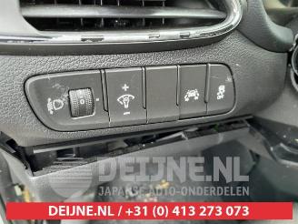 Hyundai I-30 i30 (PDEB5/PDEBB/PDEBD/PDEBE), Hatchback, 2016 1.6 CRDi 16V VGT picture 18