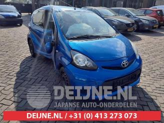 Coche siniestrado Toyota Aygo Aygo (B10), Hatchback, 2005 / 2014 1.0 12V VVT-i 2012/11