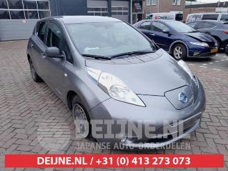 Vrakbiler auto Nissan Leaf Leaf (ZE0), Hatchback, 2010 / 2017 Leaf 2017/9
