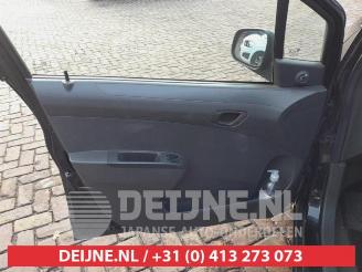 Chevrolet Spark Spark (M300), Hatchback, 2010 1.0 16V picture 10