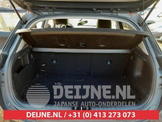 Kia Stonic Stonic (YB), SUV, 2017 1.0i T-GDi 12V picture 14